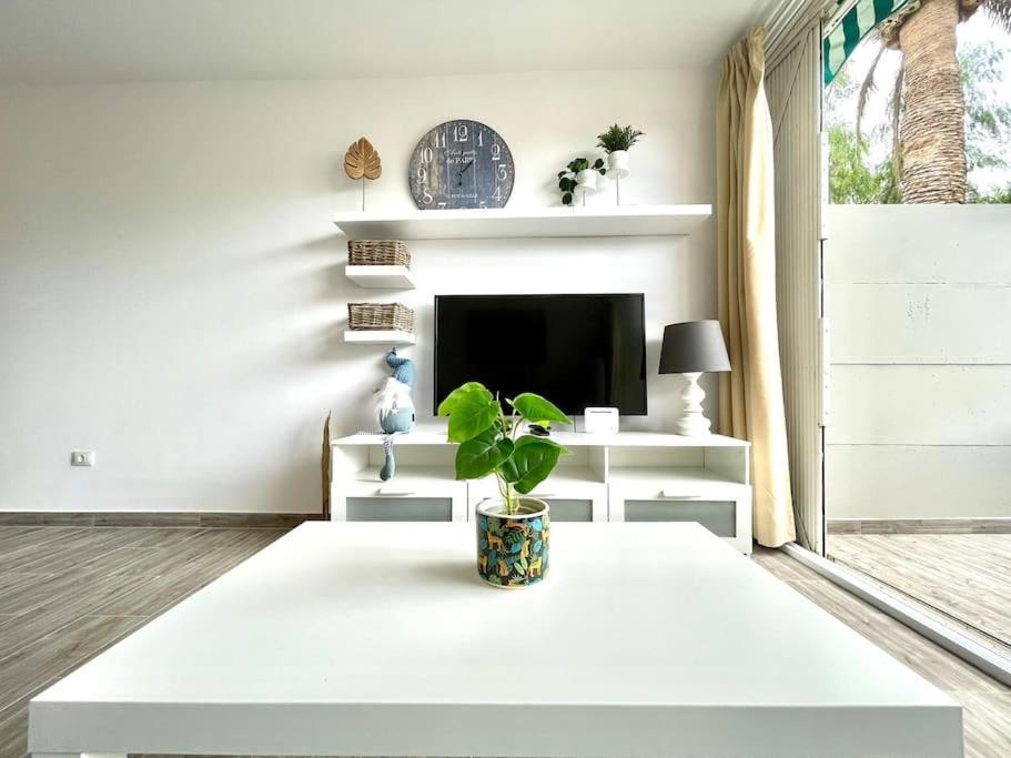 Apartamento Con Piscina Sur De Tenerife Costa Del Silencio Luaran gambar